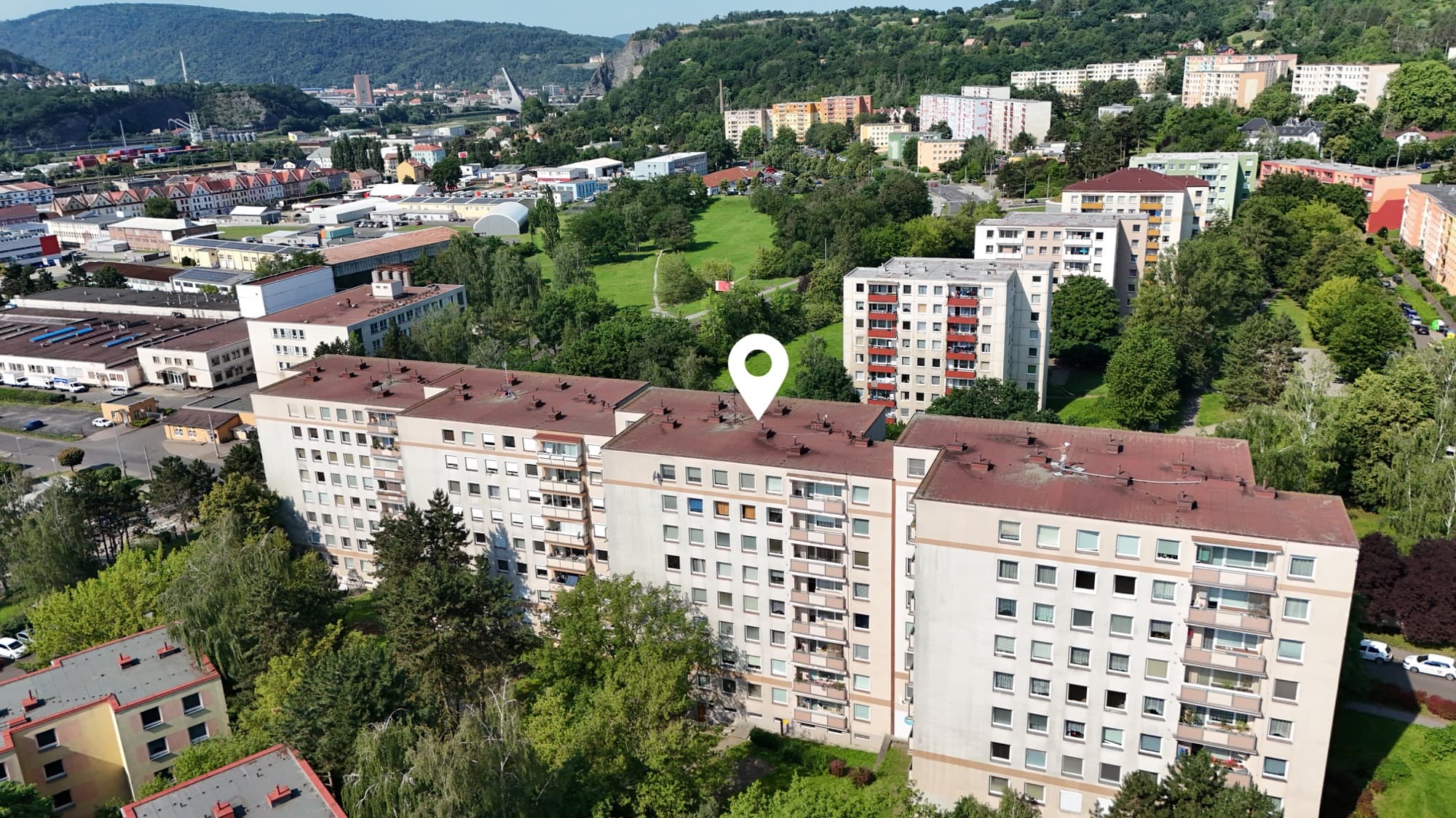 Bytový dům Dr. Horákové — letecký pohled, Krásné Březno, Ústí nad Labem